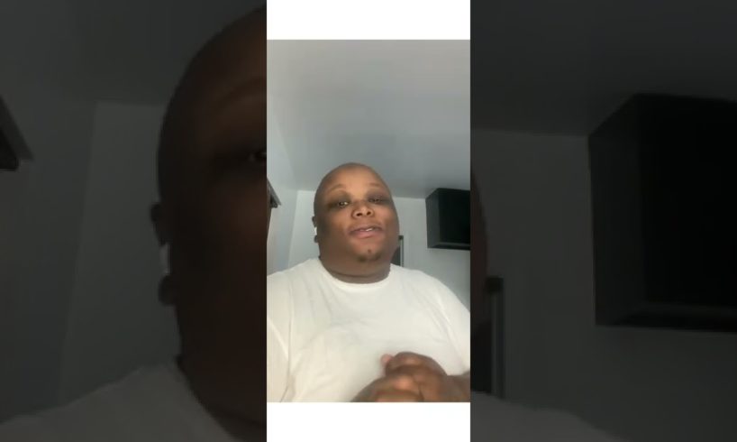 Hood fight Dayton Ohio at the ￼liquor store TOYA VS SHAE