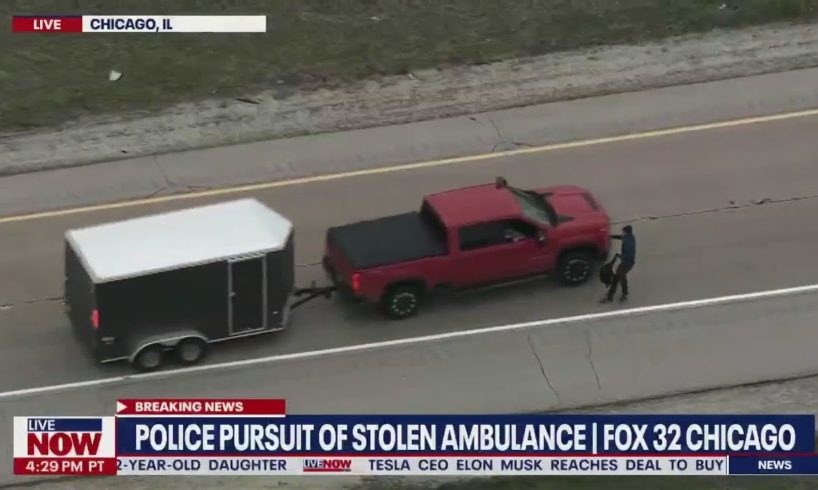 Stolen ambulance police chase & attempted carjacking in Chicago | LiveNOW from FOX