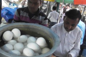2 Boil Egg @ 15 rs & Spicy Chana @ 10 rs Plate - Ranchi Street Food