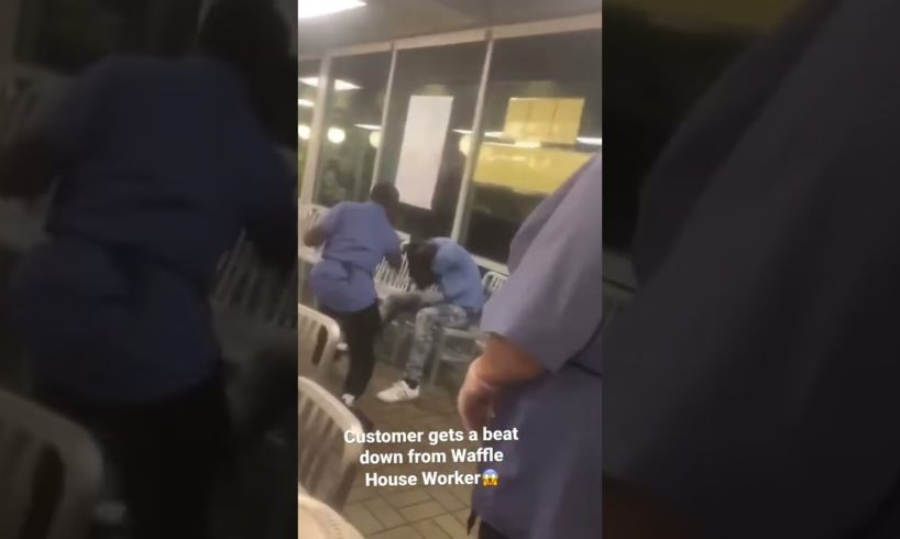 Customer gets a beat down from a Waffle House Worker 😱 #hoodfights #fight