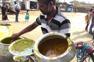 Hardworking Cycle Vendor | Garam Samosa - Naram Idly | 20 Rs/ Plate | Street Food Puri Sea Beach