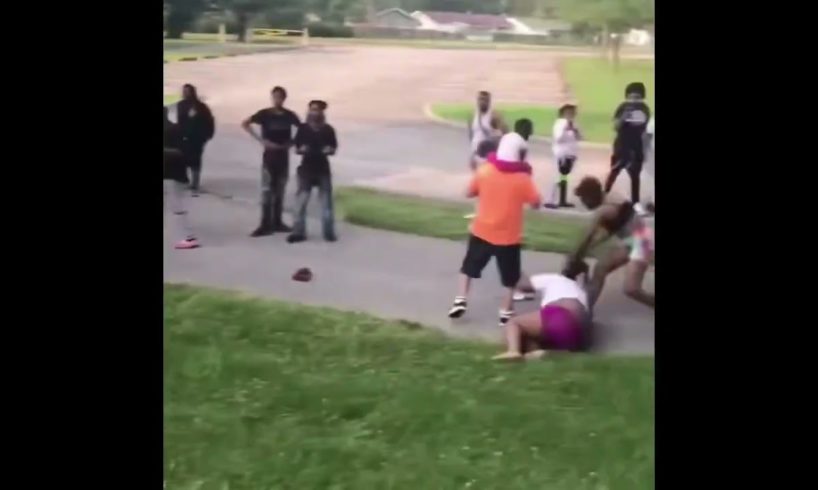 😳😳 Geeesh🫣🥴 #hoodfights #streetfights #ghetto #fights #girlfights