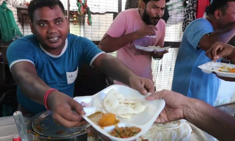 The Man Shoughting & Selling | 20 Rs/ Thali ( 2 Tandoori Roti & Two Veg Curry ) | Roadside Food