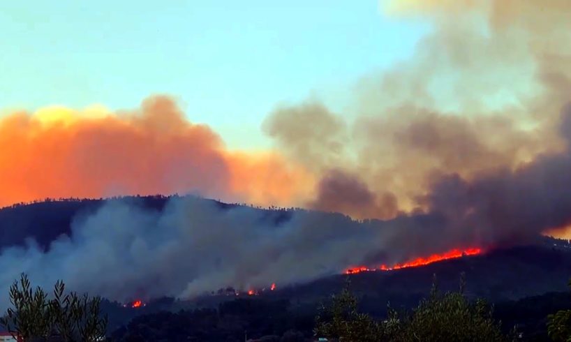 BIG Wildfire Burns Near Covilhã,  Portugal - Aug. 6 / 9, 2022 incêndio na Covilhã