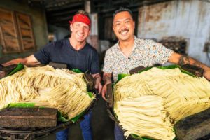 Central Vietnamese Street Food!! Noodles from Actual Heaven!!