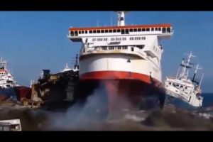 BRUTAL SHIP CRASHES FAIL COMPLICATION Vol. 3 | #shipcollision #neardeathexperience #accidentnews