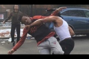 Hood Street Fight (Baton Rouge,Louisiana) #worldstarhiphop #streetfight #brawl