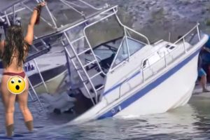 IDIOTS IN BOATS #217 🛥  BOAT FAILS of the week 2022