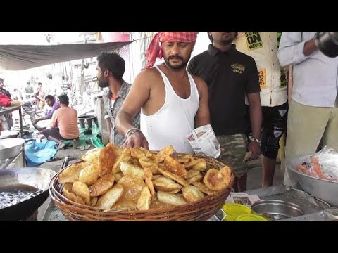 5000 Kachori Finished within 2 Hours | Crazy Indian Street Breakfast