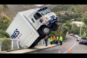 Best Idiots In Truck & Cars Fails 2022 | Ridiculous Driver Fails of 2022 | Worker Fails 2022