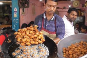 Best Place to Eat Fast Food in Ranchi - Half Veg Noodles @ 25 rs - Indian Street Food