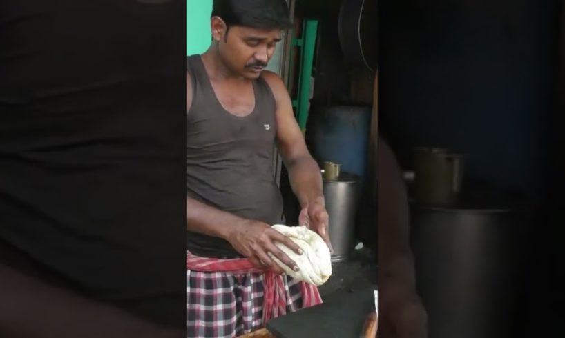 Mehanati persons Selling Street Paratha | Rs. 5.00/ Each | #shorts #ashortaday #indianstreetfood