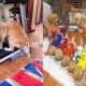 Two golden retrievers compete for the treadmill😠Cute puppies eat together🍲