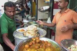 Angry Paratha Man in Kolkata Street | 3 Porota with Ghugni or Alur Dum 20 Rs/