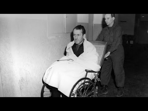 Execution of Ernst Kaltenbrunner fanatical Hitler loyalists who was wheeled into the Court