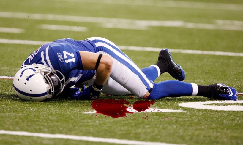 NFL Players That ALMOST DIED On The Field