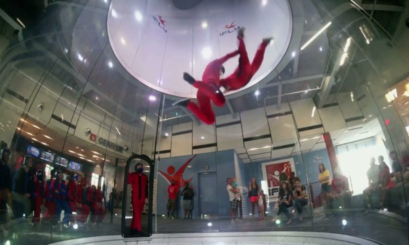 People are awesome! Is indoor skydiving worth it?? #viral #peopleareawesome