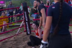 Woman street fights - Woman Bare Knuckle Fights
