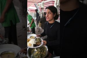 Bengali Lady Selling 40 Rs/ Rice Thali #streetfood #streetrice #shorts