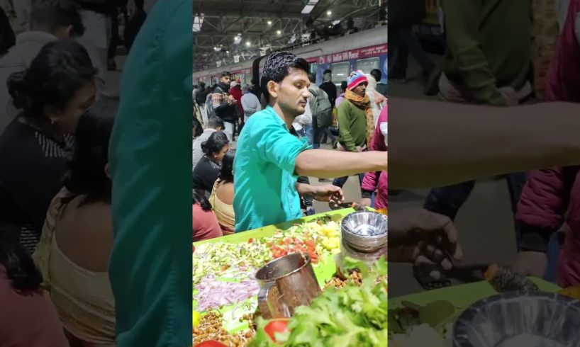 Sealdah Rail Station Hawker #railstation  #shorts #sealdah