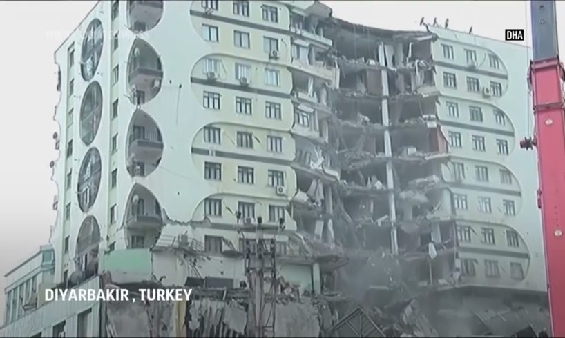Buildings collapse after Turkey earthquake