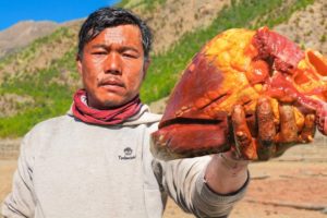 Giant Yak Heart!! Nepal’s Extreme Mountain Food!!