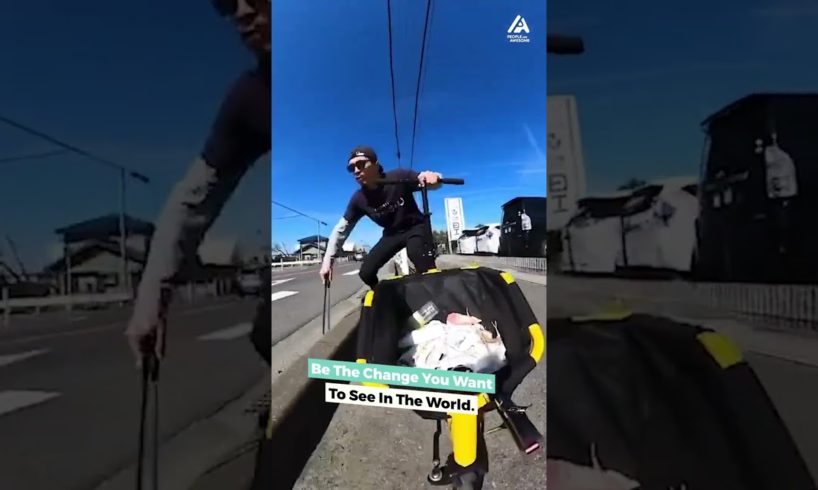 Guy Collects Garbage While Rollerblading | People Are Awesome #extremesports #rollerblading