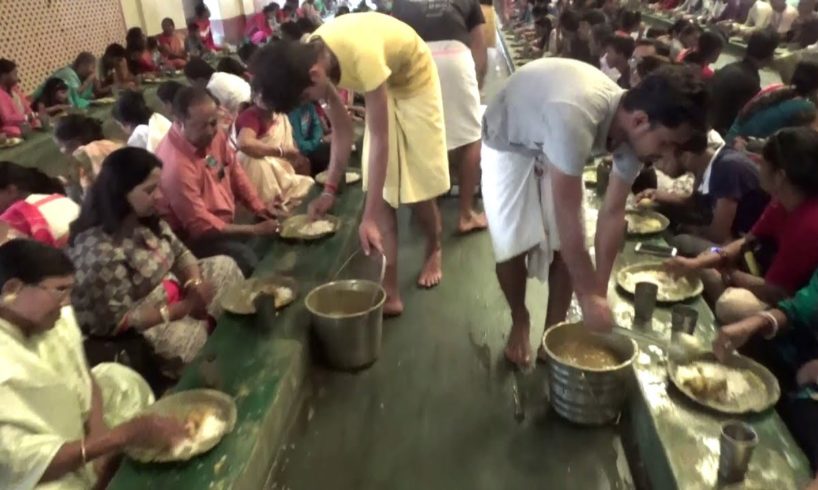 " Hare Krishna " - Daily Lakhs of People Eating Bhog | ISKCON Temple , Mayapur