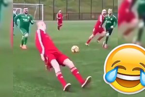 BEST SOCCER FOOTBALL VINES - GOALS, SKILLS, FAILS #24