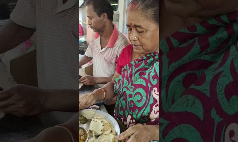 Hard Working Old Lady #streetfood #shorts #breakfast