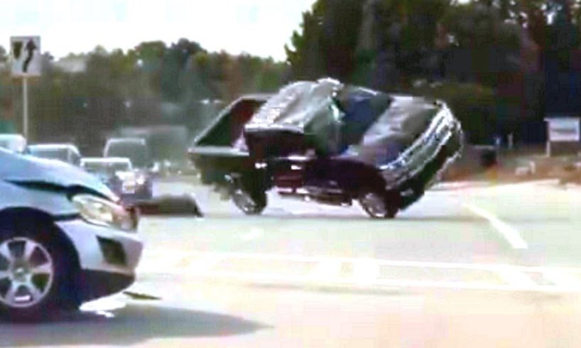 Insane Car Crash Compilation 2023: Dashcam Footage of Stupid Drivers #33