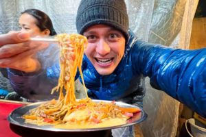 Japanese Street Food - ORIGINAL FRIED RAMEN + 5 Must Eat Foods in Fukuoka, Japan!!