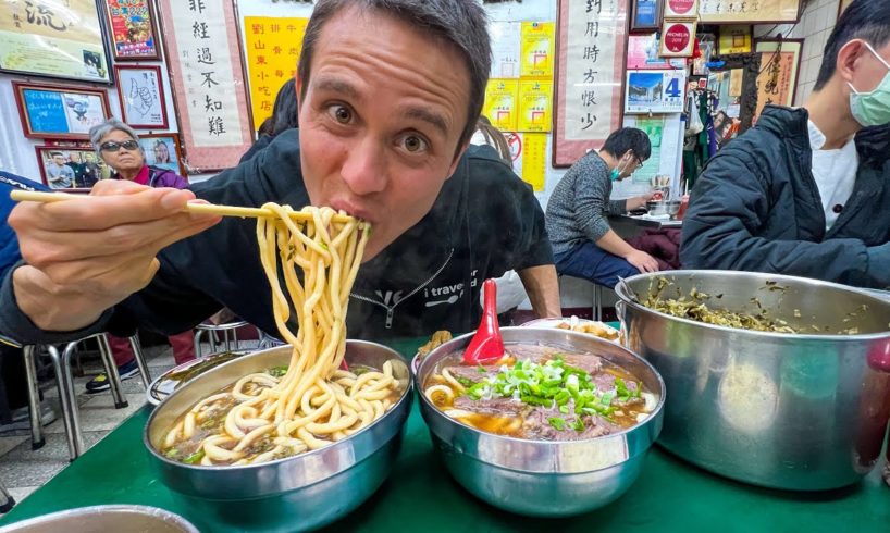 Taiwan Street Food - BEST BEEF NOODLES + 5 Must Eat Foods in Taipei!!