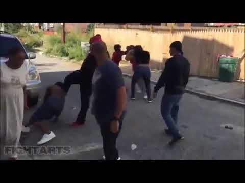 The best street fights (Taking down the big guy in one punch +18)