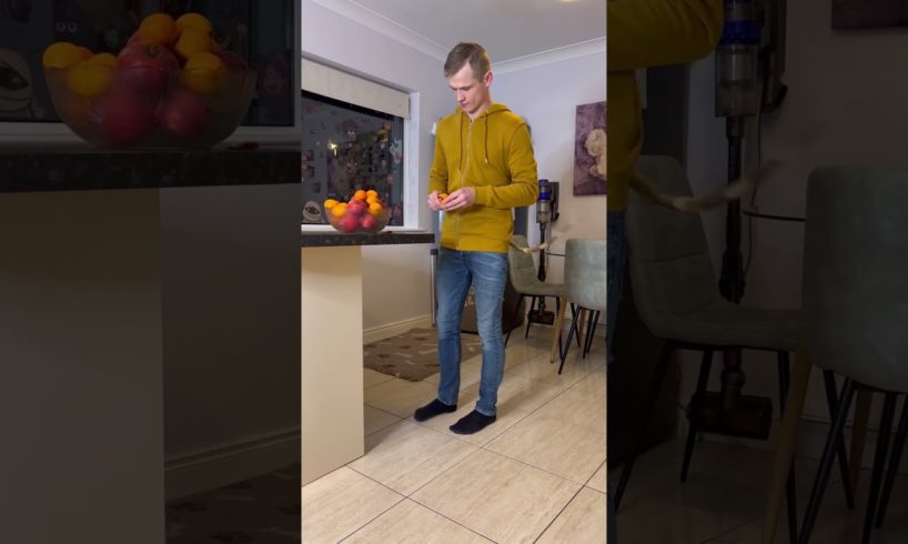 Orange 🍊?!? #foryou #youtubeshorts #animals #pets #explore #animal #cuteanimals #lizard