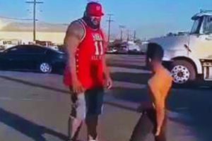 STREET FIGHTS and HOOD FIGHTS - Angry man punched biker into Face !