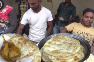 Spicy & Tasty Breakfast in Kankinara || Paratha with Aloo Curry @ 5 rs Each || Indian Street Food