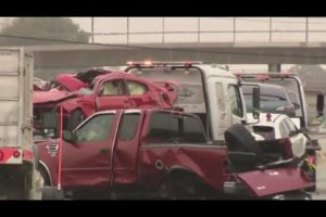 3 people who got out of their cars were killed in Hwy 101 crash