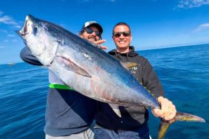 Freshest Sashimi + Australian Backyard Barbecue!! 🍣 Tuna Fishing in Australia!