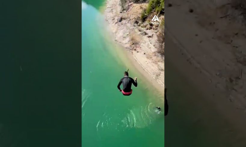 Man Dives on Bridge | People Are Awesome