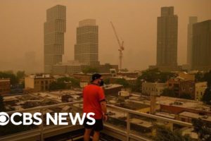 Staying safe in poor air quality, Steve Bannon subpoenaed, more | Prime Time with John Dickerson