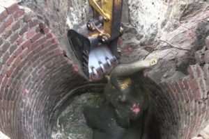 This wild elephant rescued from well by wildlife officers | Animal rescue | Wildlife | 象 | الفي