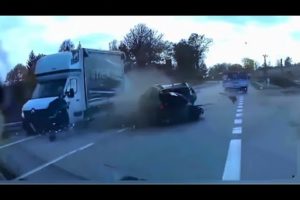 CAR CRASH COMPILATION! TOTAL IDIOTS AT WORK #18 || Bad Driving Fails | Idiots in cars.
