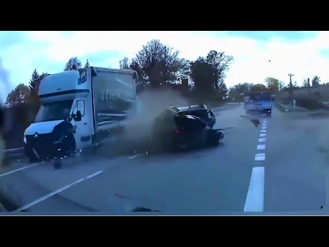 CAR CRASH COMPILATION! TOTAL IDIOTS AT WORK #18 || Bad Driving Fails | Idiots in cars.