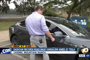 Dashcam captures road-rage vandalism targeting Tesla owner