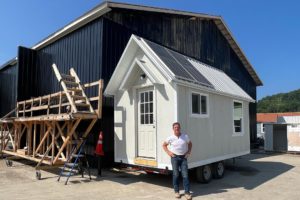 Affordable $15,000 Tiny Home and an Environmentally Conscious Purchase 🏡🇺🇸😉