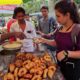 Couple Selling Street Breakfast | 30 Rs/ Plate ( Vada - Idly - Apam ) | Mumbai Street Food