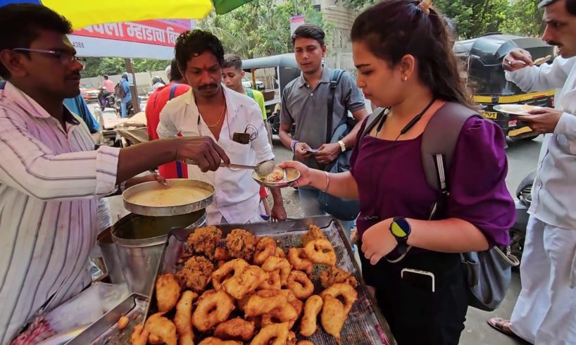 Couple Selling Street Breakfast | 30 Rs/ Plate ( Vada - Idly - Apam ) | Mumbai Street Food