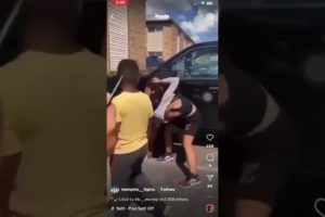 Girls fights in their estate. Hood street fights #shorts
