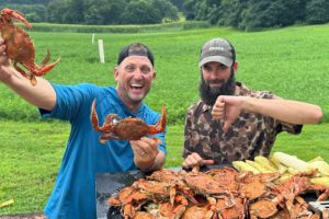 Maryland Steamed Crabs Vs Florida Boild Crabs! {Catch Clean Cook} the Results are Amazing!!!